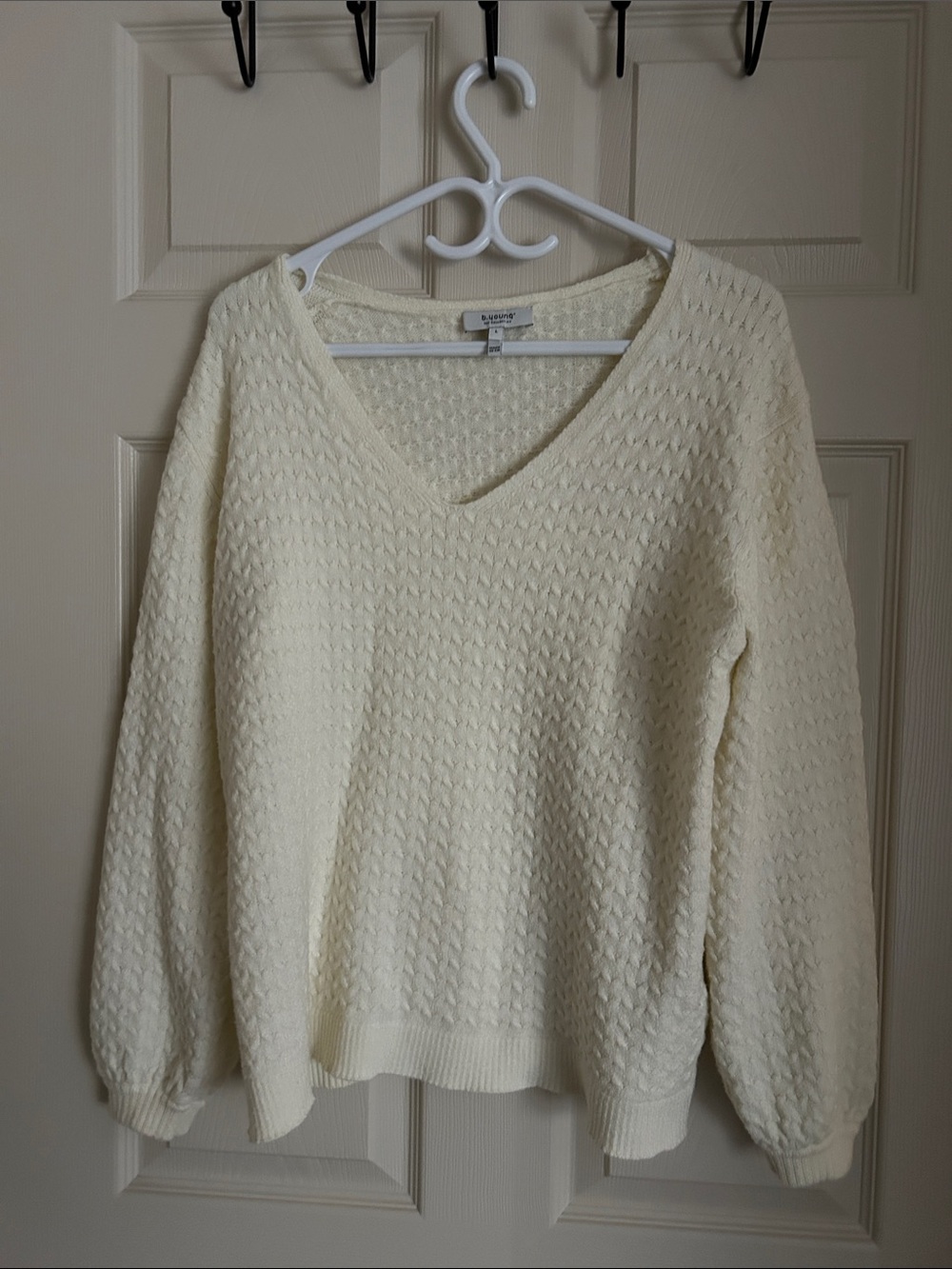 B. Young Cream V-Neck Textured Knit Sweater